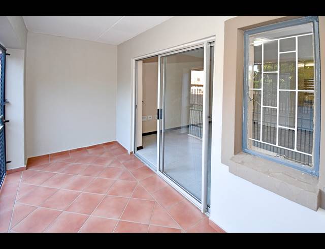 2 BEDROOM APARTMENT FOR SALE IN BLOUBOSRAND